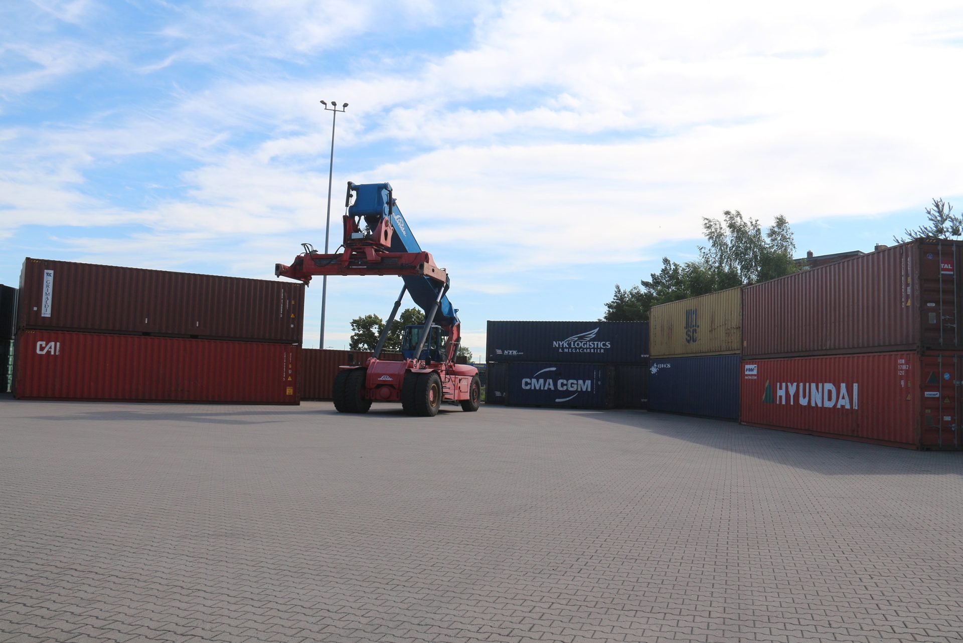 Freiflächen und Stellplätze